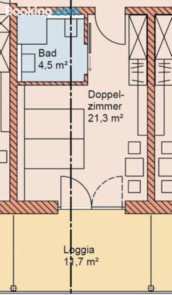 带湖景的双人间