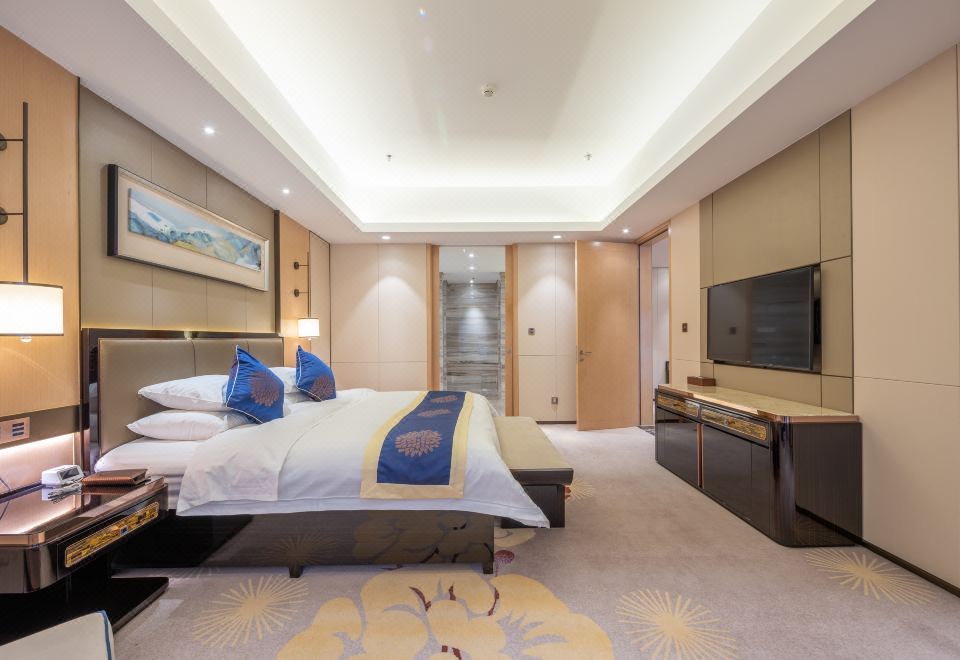 行政套房-俯瞰豪華園林美景