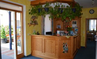 Große Wohnung mit Terrasse und Grill - Housity