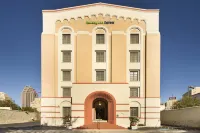 Holiday Inn Express SAN ANTONIO N-RIVERWALK AREA by IHG Hotel a 