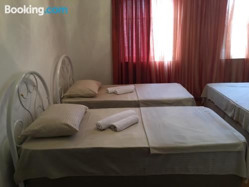 豪华双人床房（带加床）