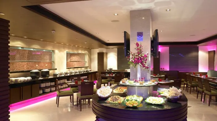 Welcomhotel by ITC Hotels, Ashram Road, Ahmedabad Dining/Restaurant
