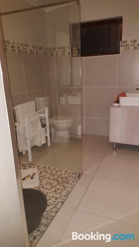 双人或双床房享有园景