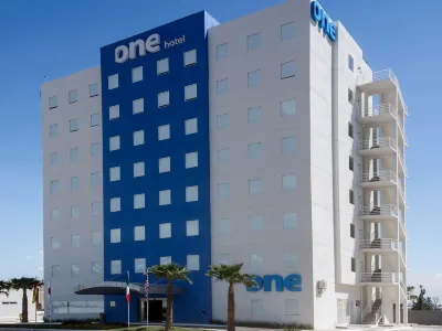 One Irapuato Hotel di 