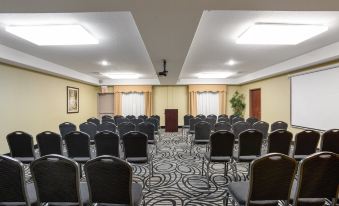 Comfort Suites Baytown I - 10 - Housity