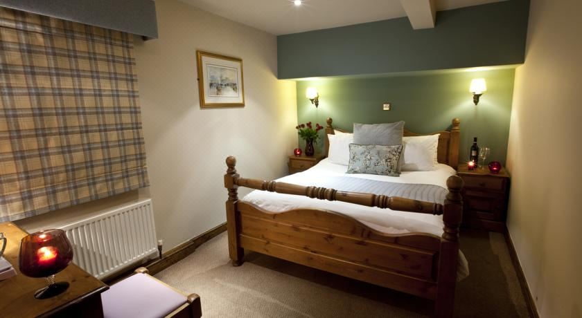 双人房（浴缸或步入式淋浴）