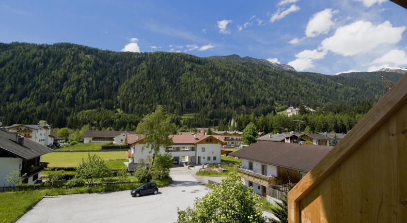 套房（带阳台）