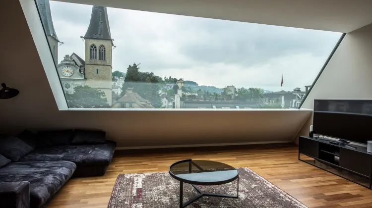 Lucerne Lake View Apartments 部屋