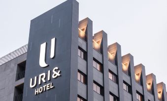 Hotel Uri&