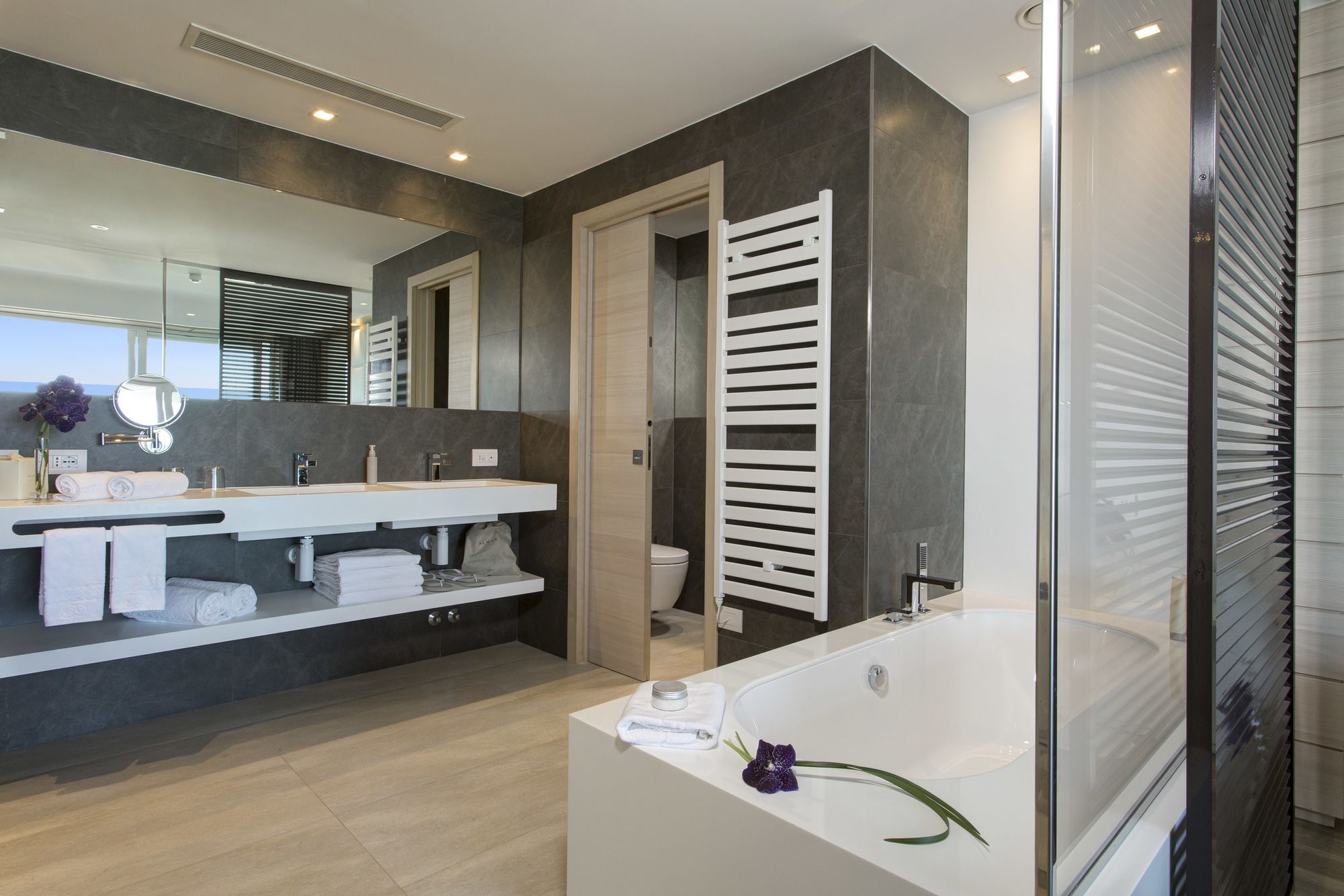 日光浴甲板套房