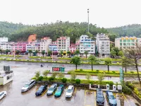 Ming Tien Inn Hotels in Fengkai County