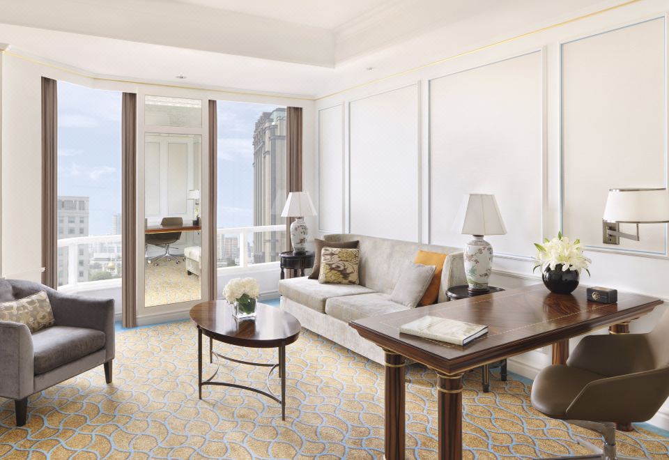 精特大床致套房（直達休息室）