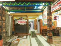 Dharmawati Stay at Surabaya 瓦魯住宿飯店