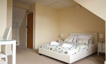Oxford West House - Housity