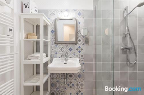 Appartement Vue Mer, Suquet et Palais Avec Parking Apartment with Sea View