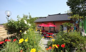 Jangseong Chungnyeongsan Pyeonbaek House Pension