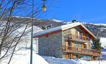 Large Chalet in Kinrooi, French Alps Near Ski Area