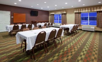 La Quinta Inn & Suites by Wyndham Fargo-Medical Center