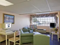 Quality Inn & Suites Near Nas Fallon Hotels in Fallon