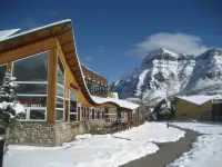 Waterton Lakes Lodge Resort Hotels in 