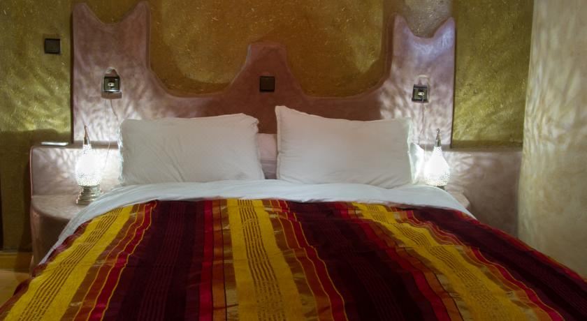 Riad Amar Triple Room with Private Bathroom