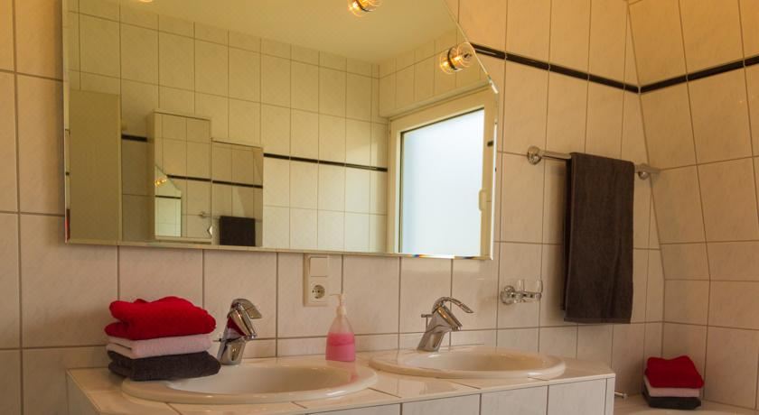 Ferienwohnung Weber-Rolinger Two-Bedroom Apartment