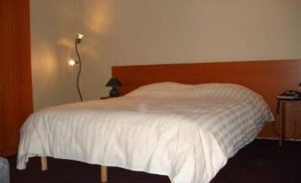 Hostellerie Lou Pahou - Housity