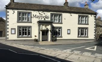 Maypole Inn