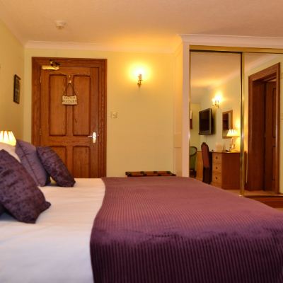 Superior Double or Twin Room-Lake Side