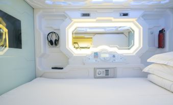 Shenzhen Xinchao Capsule Cabin Hotel