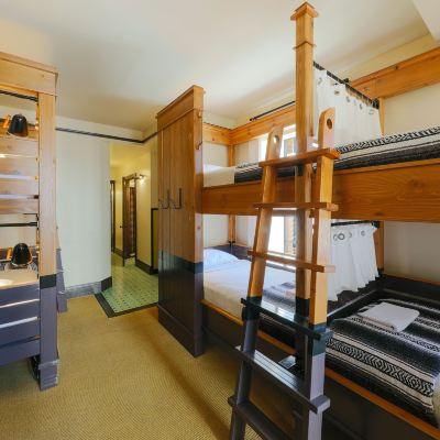 Private 8-Bed Room