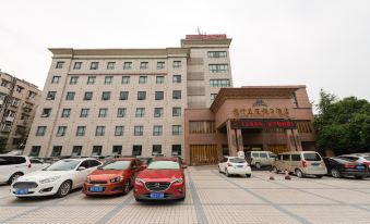 Feixing Crowne Plaza Hotel (Pingdingshan Railway Station)