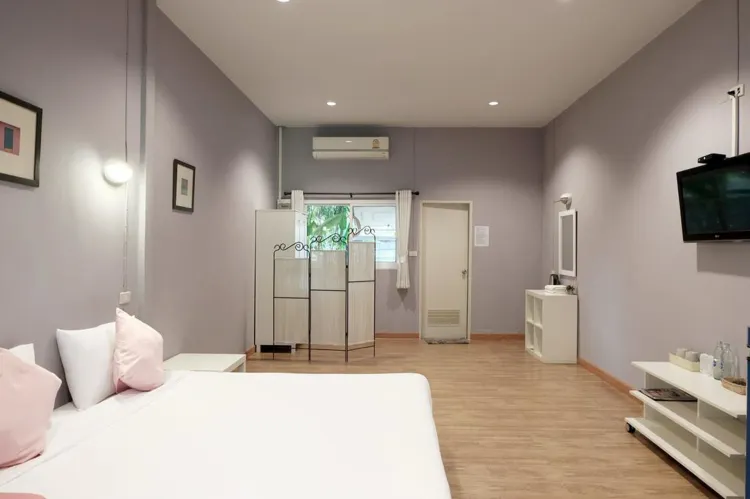 ห้องซูพีเรียร์ เตียงใหญ่ 1 เตียง