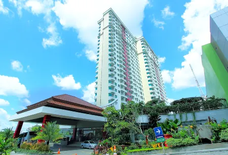 Solo Paragon Hotel & Residence