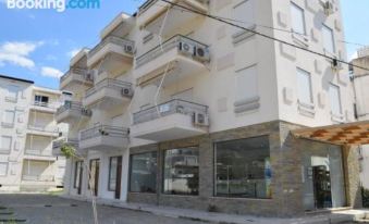 Sea Apartments Himare - Housity