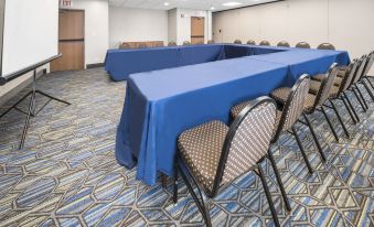 Holiday Inn Express Chicago NW-Vernon Hills