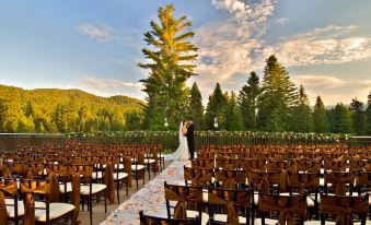 Tenaya Lodge