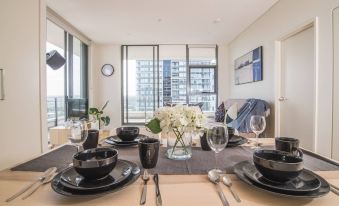 17th Level 1Bed1Bath Apt Macquaire Park+Wifi+View - Housity