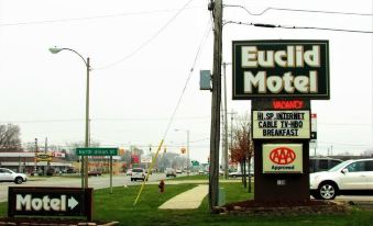 Euclid Motel