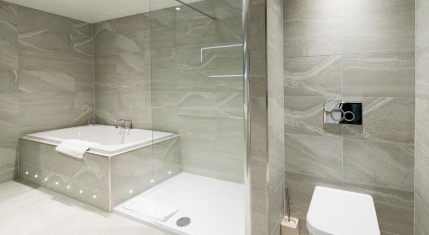 山景豪华双人床房