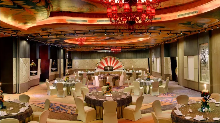 Radisson Blu Hotel MBD Ludhiana Dining/Restaurant