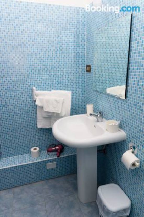 双人房（带独立浴室）