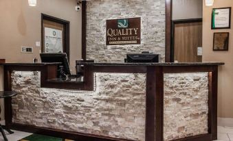 Quality Inn & Suites des Moines Airport