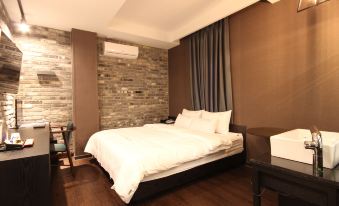Jinhae Pasta Hotel - Housity