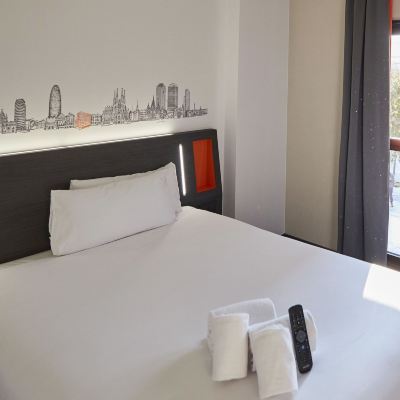 雙人房 巴塞隆拿費拉便捷酒店優惠