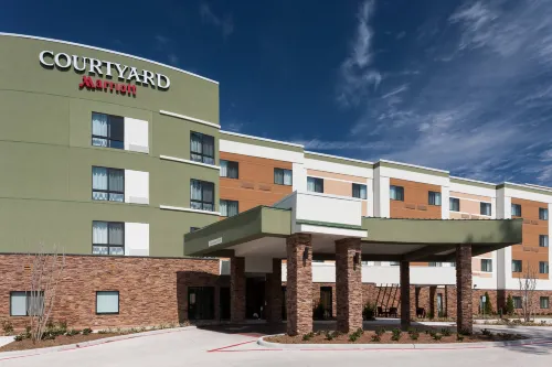 Courtyard Houston North/Shenandoah