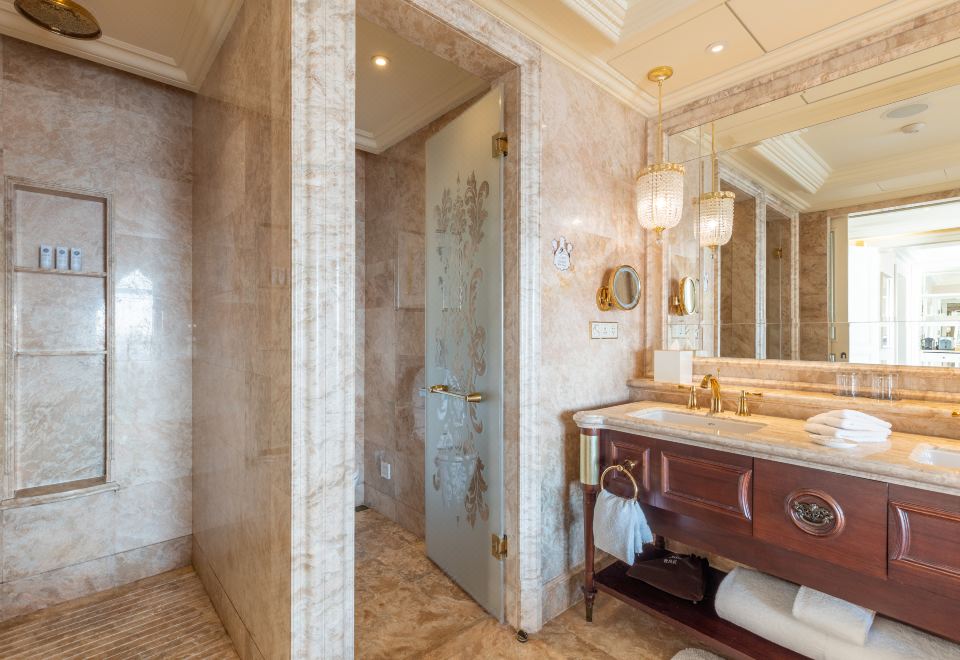 the Castle Hotel, A Luxury Collection HotelDeluxe Sea-view Suite