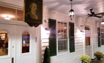 Washington Inn and Tavern