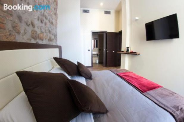 Arena Luxury Rooms Superior Double or Twin Room with City View