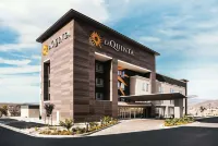 La Quinta Inn & Suites by Wyndham la Verkin-Gateway to Zion Hotels in 